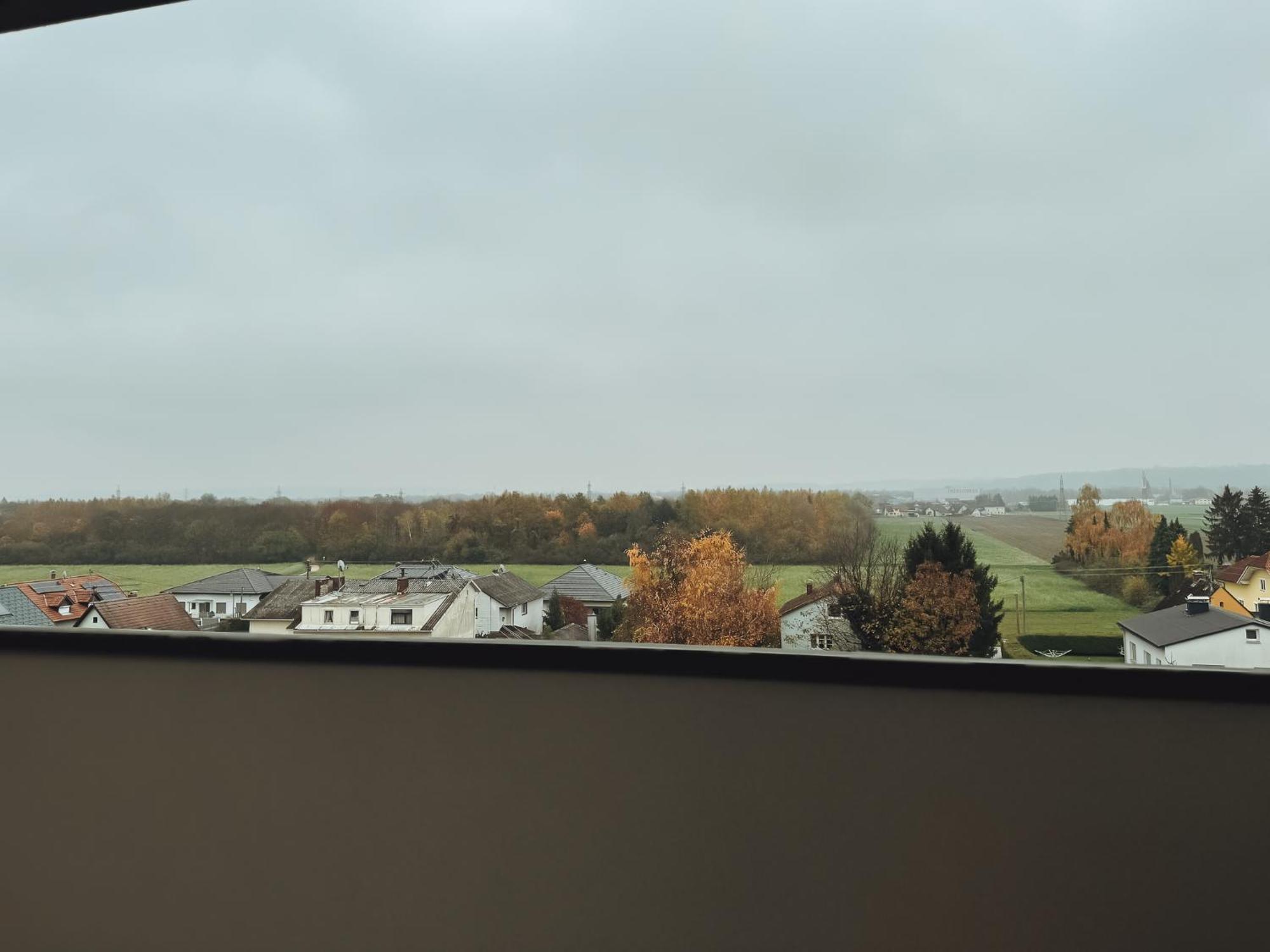 F Hotel 24H Check-In Horsching Bagian luar foto